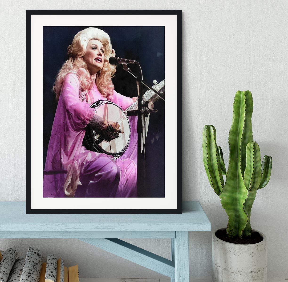 Dolly Parton Performing Framed Print - Canvas Art Rocks - 1