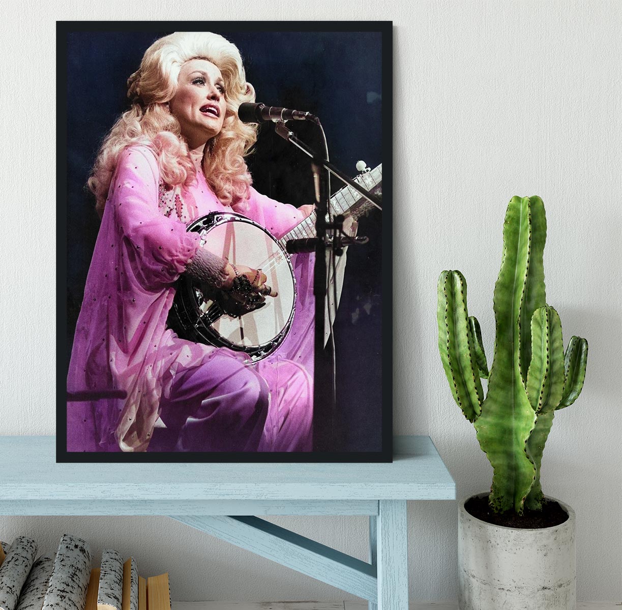 Dolly Parton Performing Framed Print - Canvas Art Rocks - 2