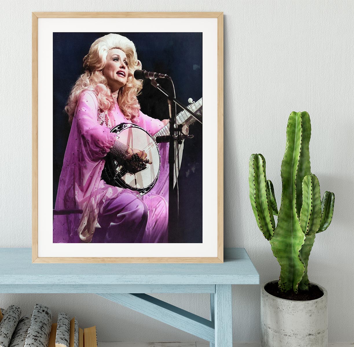 Dolly Parton Performing Framed Print - Canvas Art Rocks - 3
