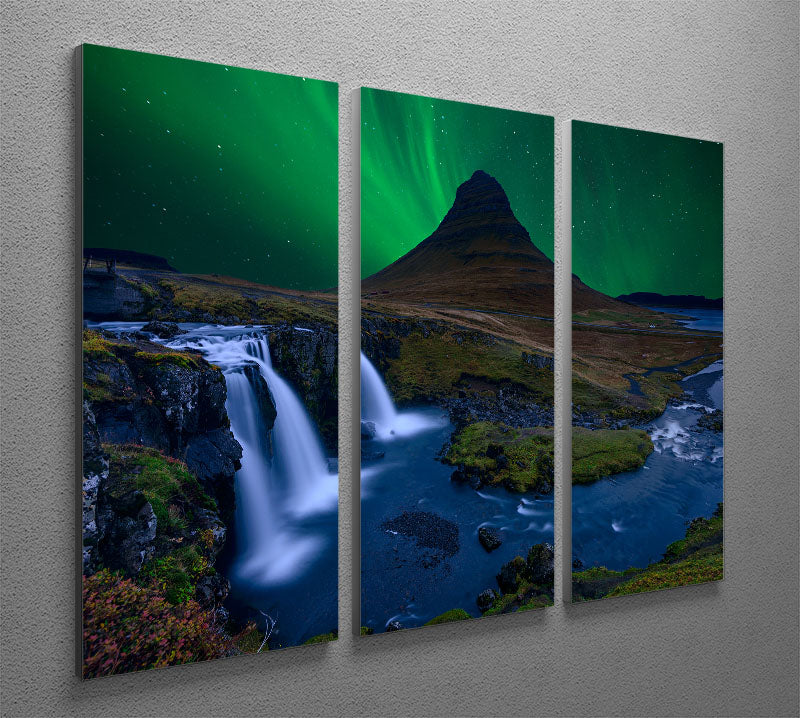 Kirkjufell Under a boreal green sky 3 Split Panel Canvas Print - Canvas Art Rocks - 2