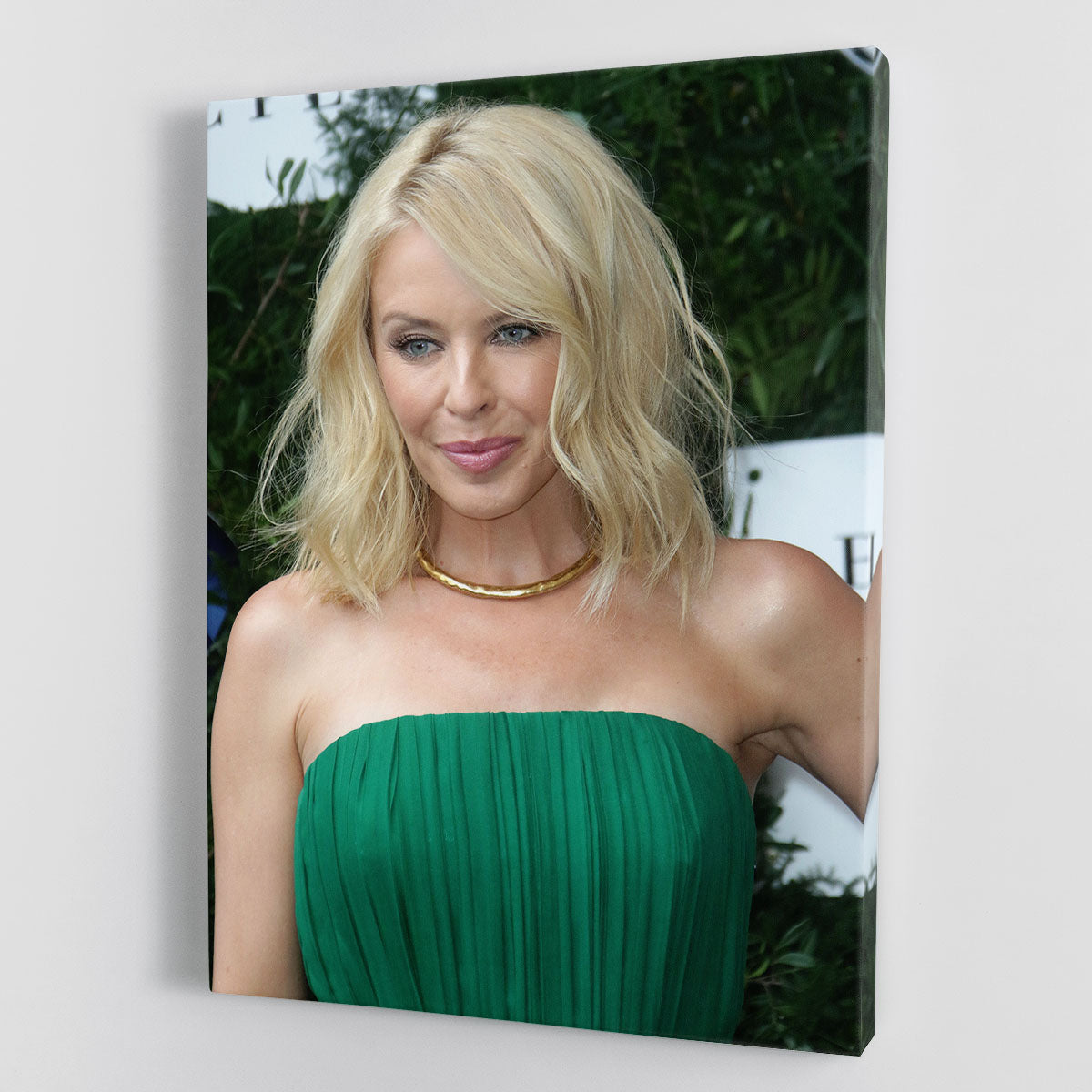Kylie Minogue in green Canvas Print or Poster - Canvas Art Rocks - 1