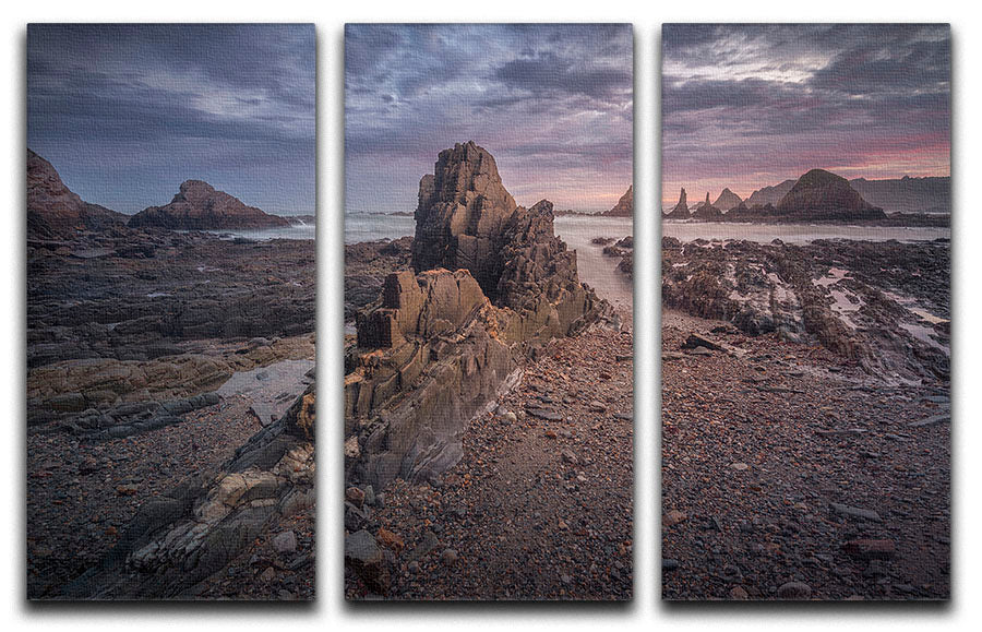 Coast in Gueirua 3 Split Panel Canvas Print - Canvas Art Rocks - 1