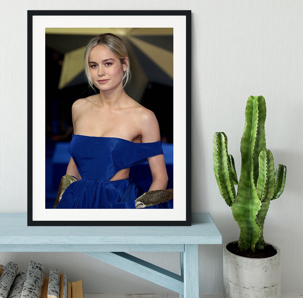 Brie Larson in blue Framed Print - Canvas Art Rocks - 1