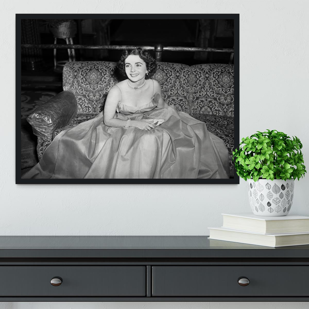 Elizabeth Taylor In A Dress Framed Print - Canvas Art Rocks - 2
