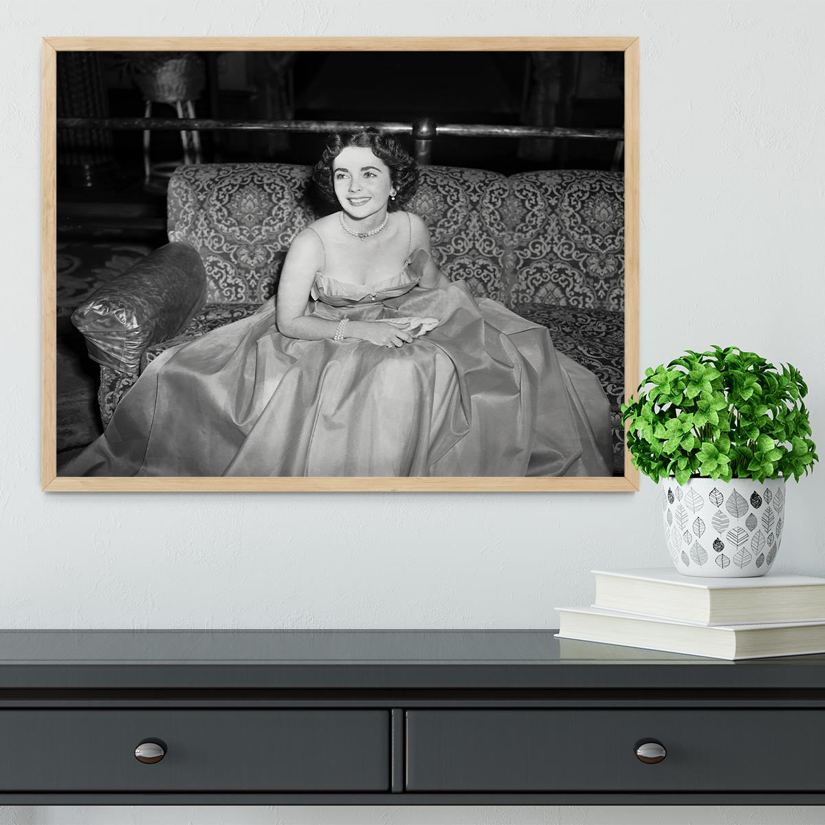 Elizabeth Taylor In A Dress Framed Print - Canvas Art Rocks - 4