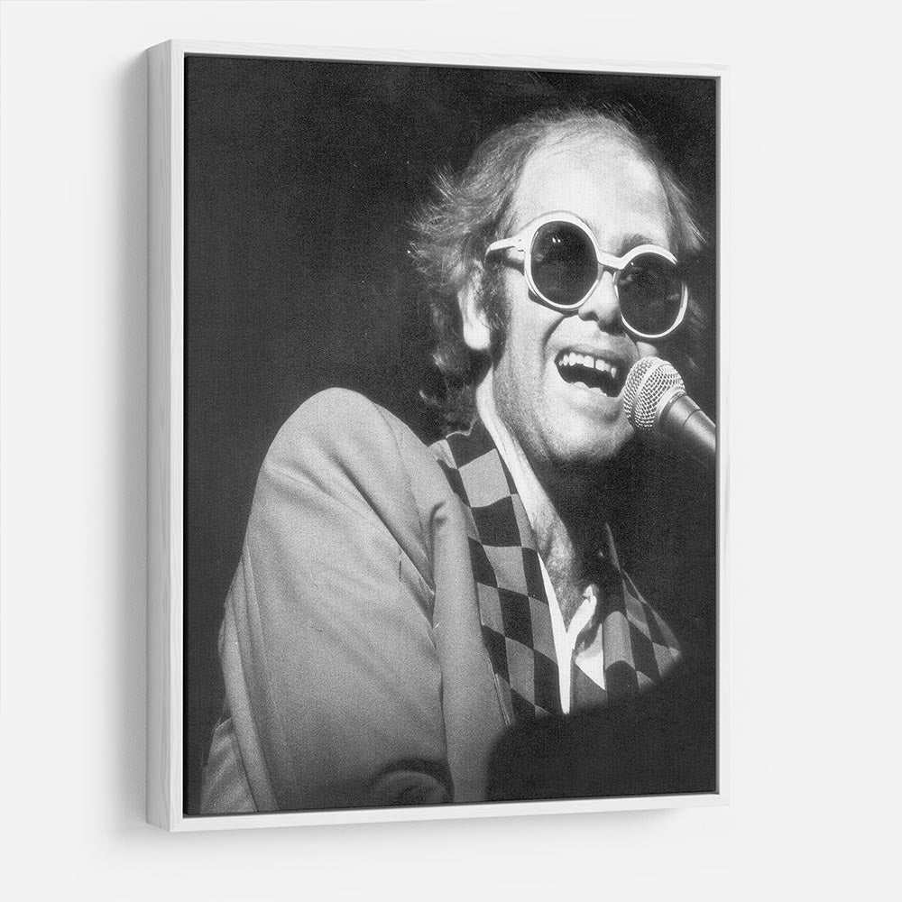 Elton John in concert 1977 HD Metal Print - Canvas Art Rocks - 7