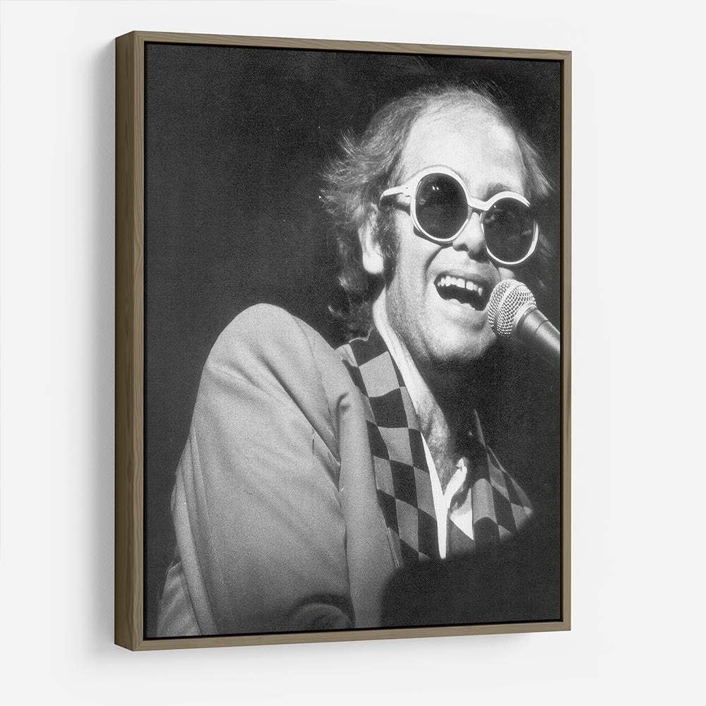 Elton John in concert 1977 HD Metal Print - Canvas Art Rocks - 10