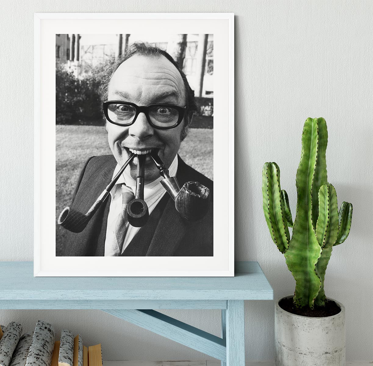 Eric Morecambe with three pipes in his mouth Framed Print - Canvas Art Rocks - 5