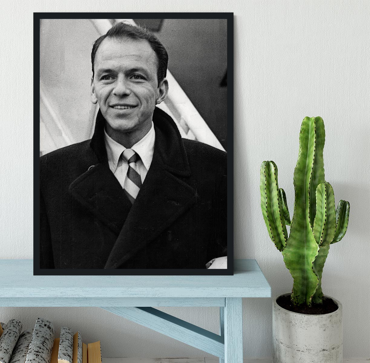 Frank Sinatra at airport Framed Print - Canvas Art Rocks - 2