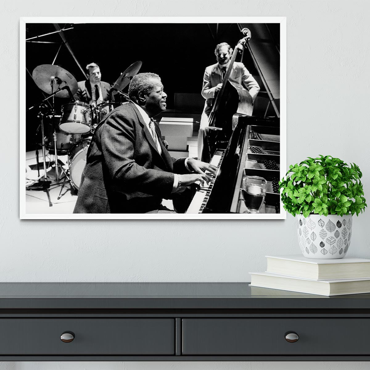Jazz pianist Oscar Peterson Framed Print - Canvas Art Rocks -6
