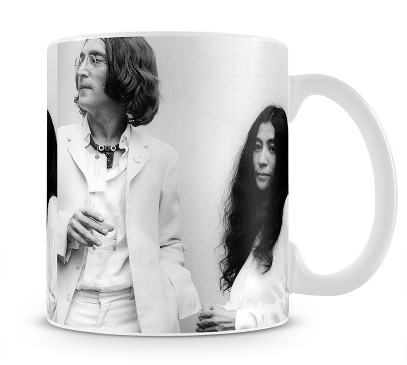 John Lennon and Yoko Ono at an exhibition Mug - Canvas Art Rocks - 1