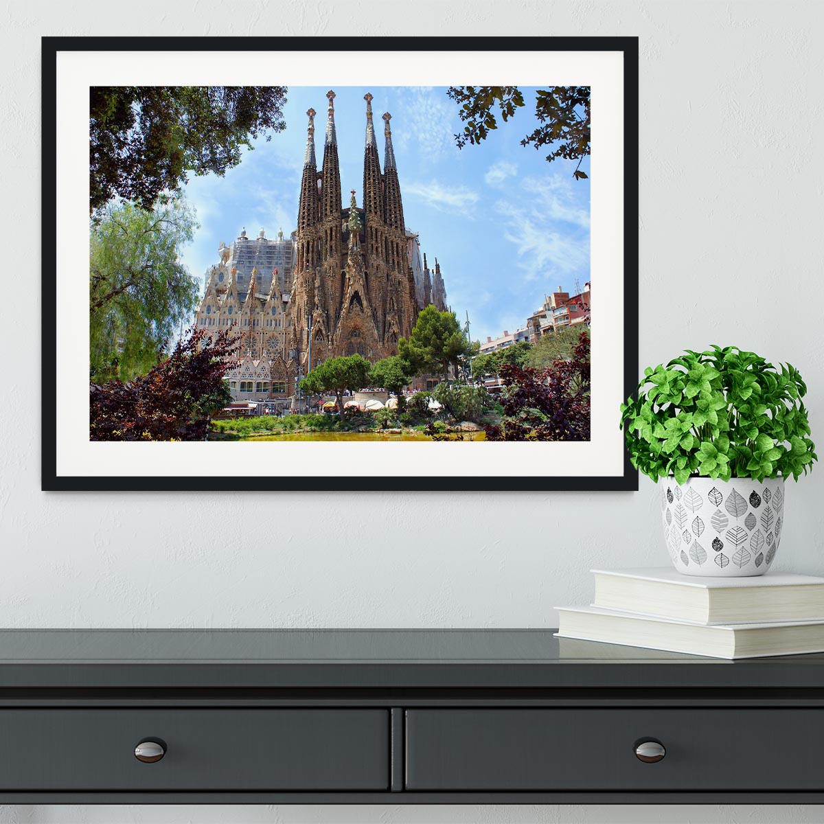 La Sagrada Familia Framed Print - Canvas Art Rocks - 1