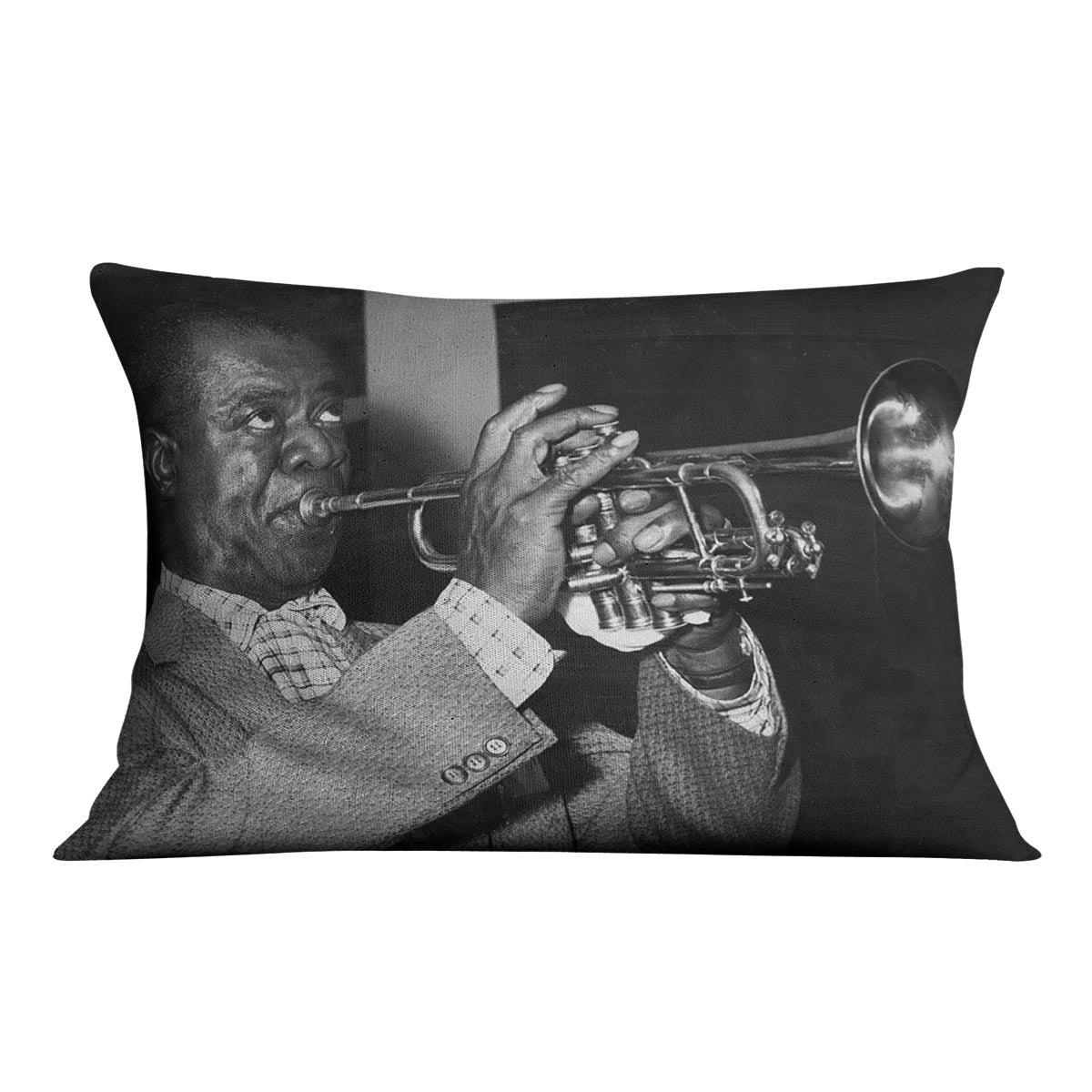 Louis Armstrong plays Cushion