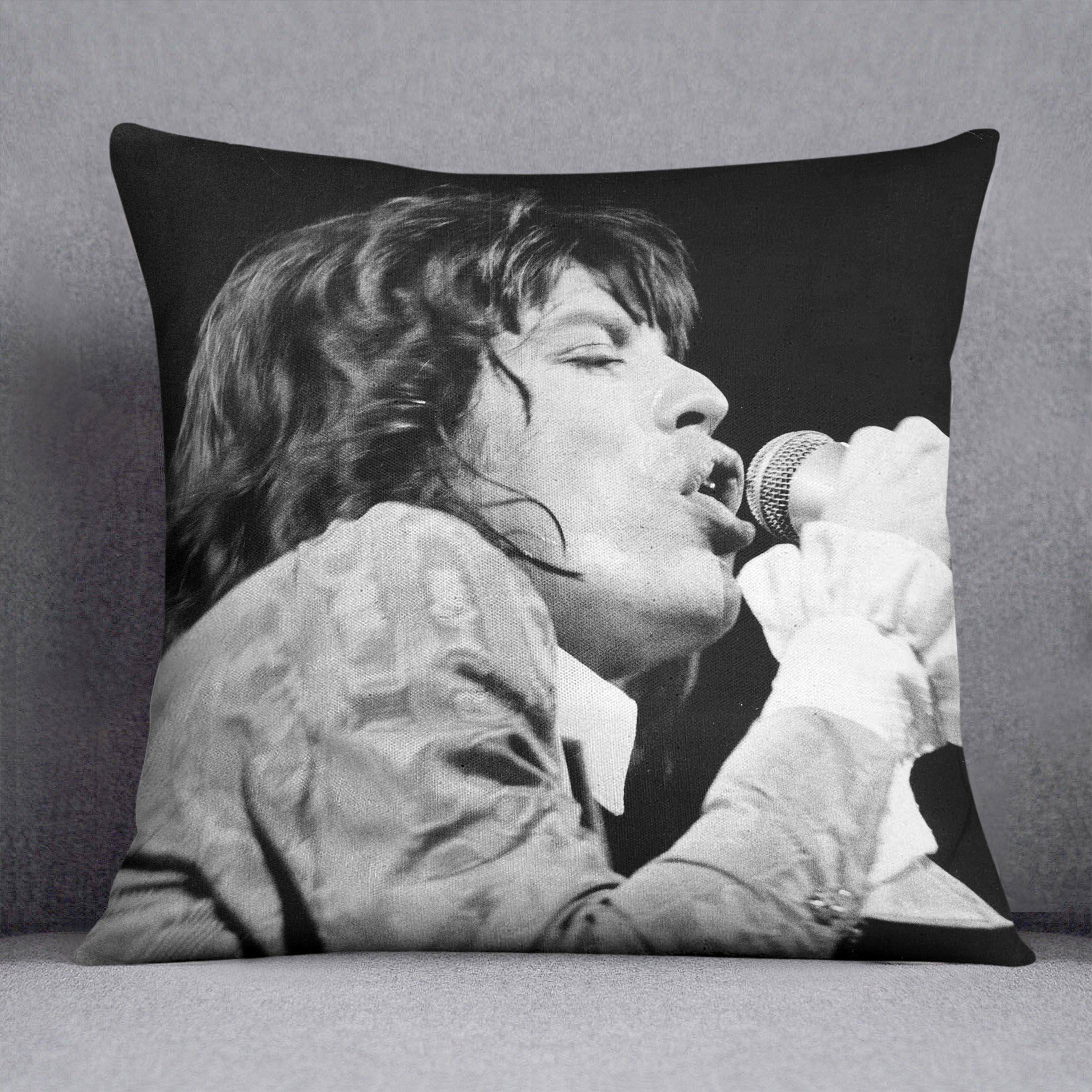Mick Jagger belts it out Cushion