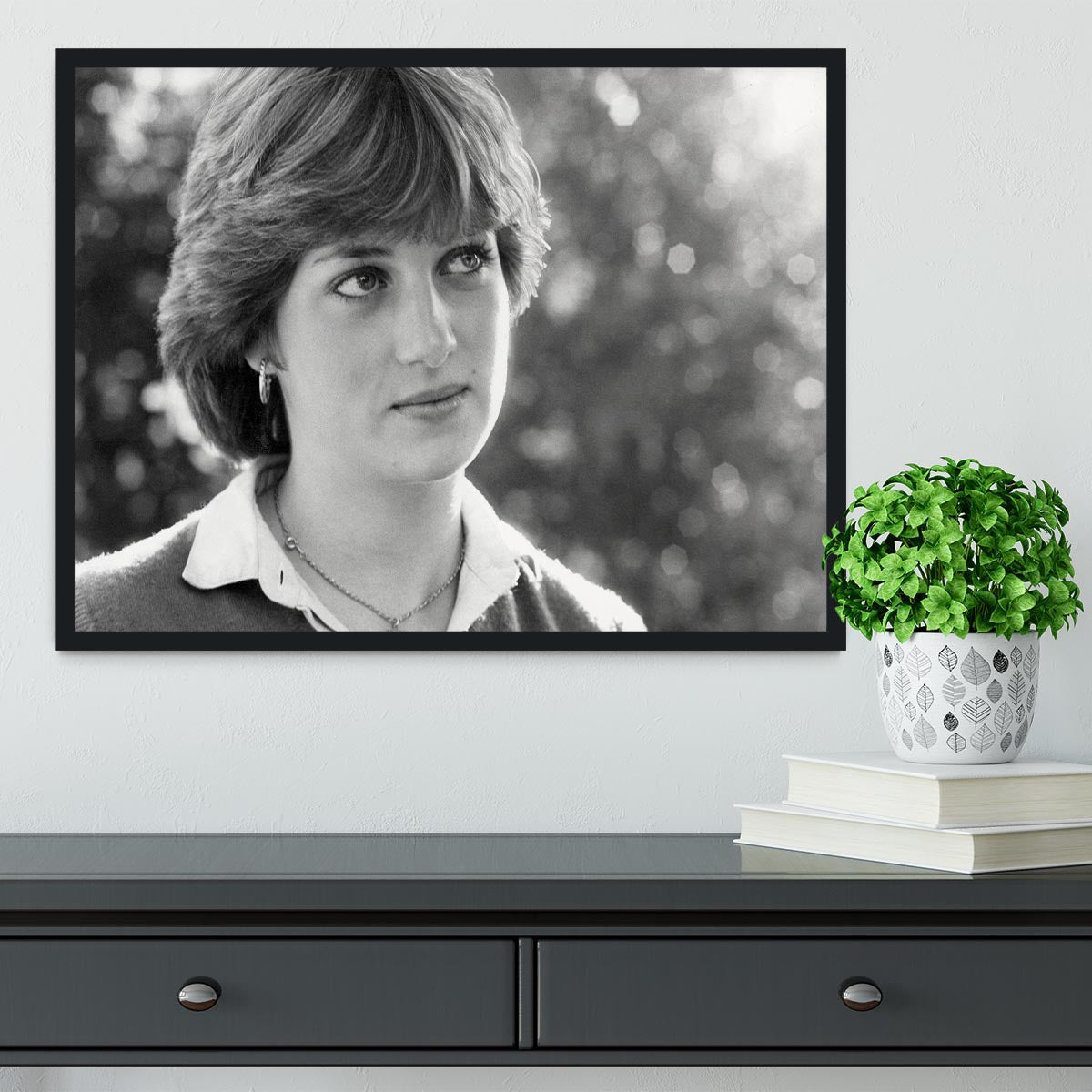 Princess Diana meeting the press for the first time Framed Print - Canvas Art Rocks - 2