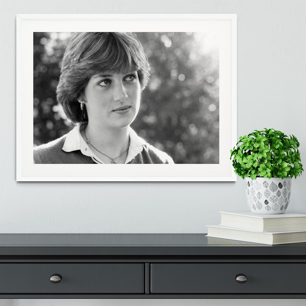 Princess Diana meeting the press for the first time Framed Print - Canvas Art Rocks - 5