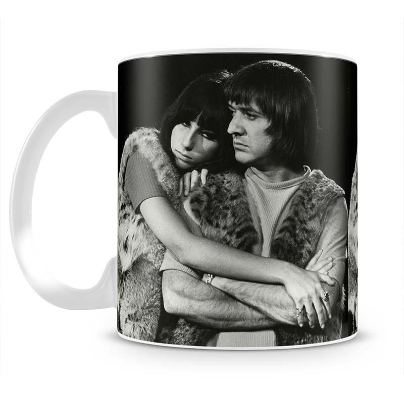 Sonny and Cher hugging Mug - Canvas Art Rocks - 2