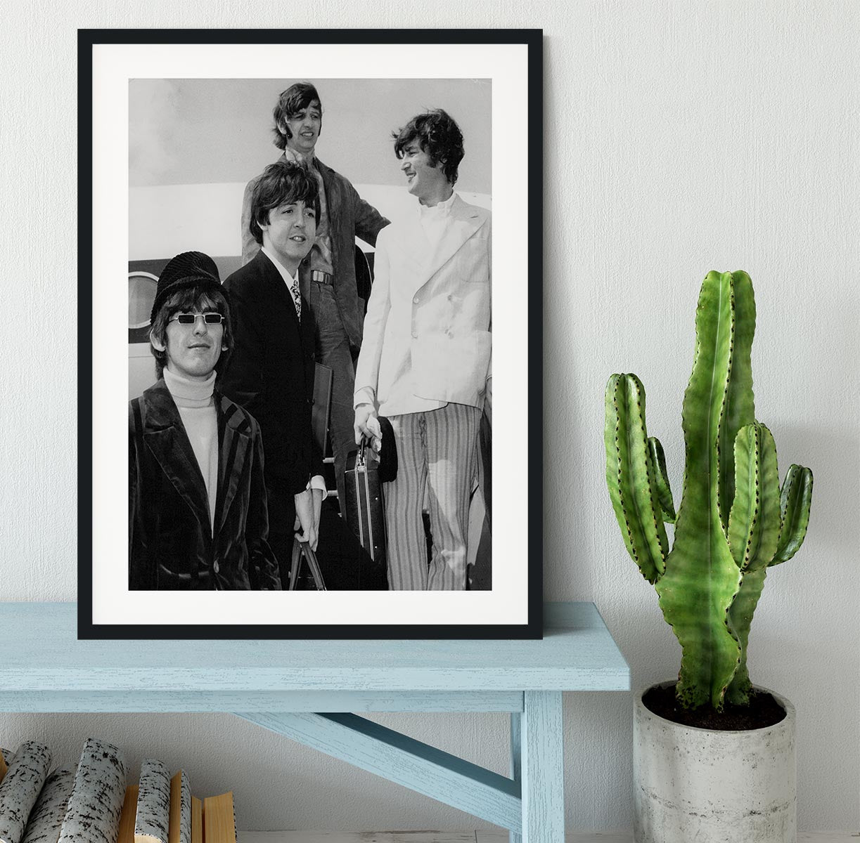 The Beatles leaving London Airport Framed Print - Canvas Art Rocks - 1