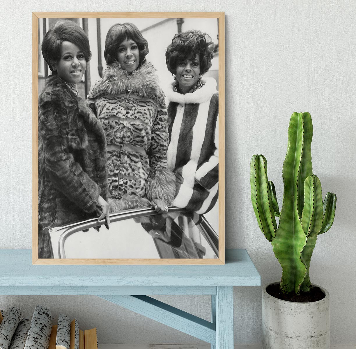 The Supremes ready to sing Framed Print - Canvas Art Rocks - 4