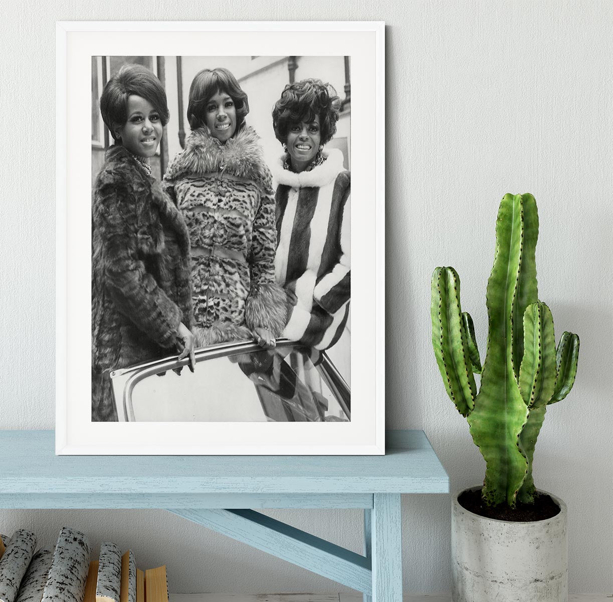 The Supremes ready to sing Framed Print - Canvas Art Rocks - 5