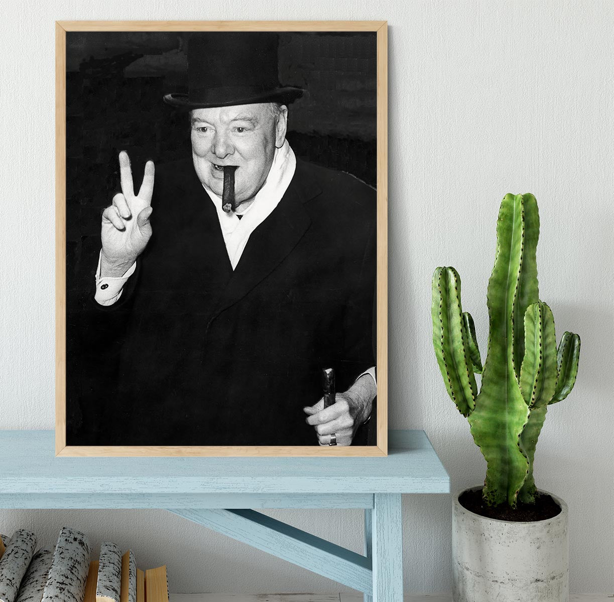 Winston Churchill giving the victory sign Framed Print - Canvas Art Rocks - 4